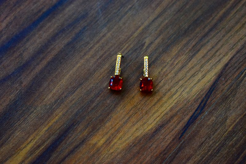 Red Crystal Stone Isha Earring - Image 3