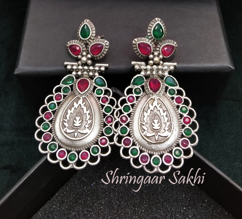 Oval Green Red Oxidised Earring