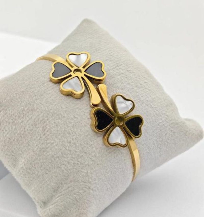 Chic Clasp - Image 20