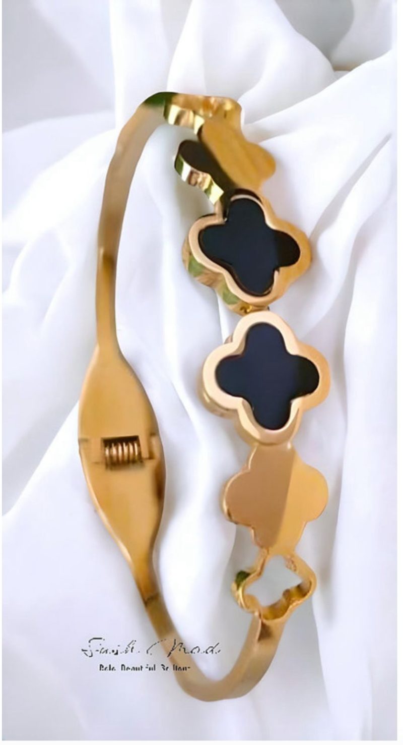 Chic Clasp - Image 9