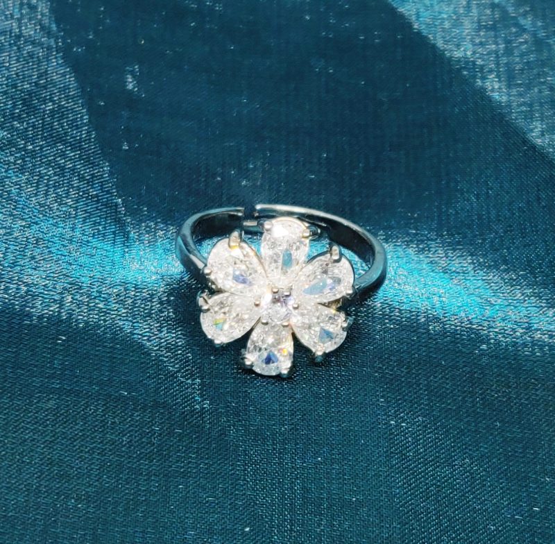 AD Silver Flower Stone Finger Ring - Image 2