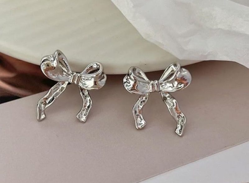 Silver Bow Stud Earring