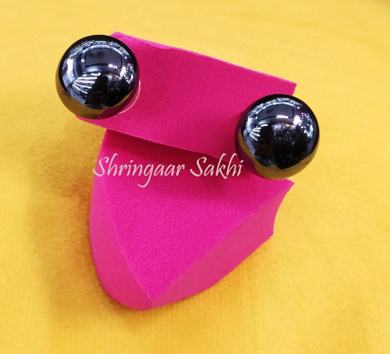 Black Stuti Stud Earring