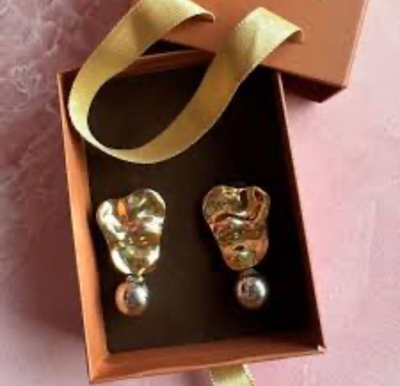 Golden Metal with Silver Pearl - Image 3
