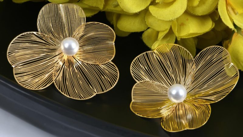 Golden Flower Stud Earring - Image 5