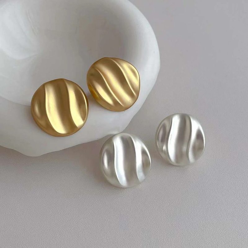 Silver Matte Stud Earring - Image 3