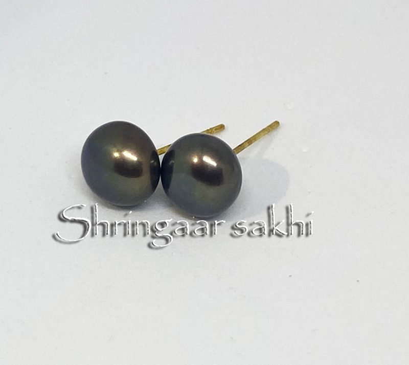 Black Brinda Stud Earring