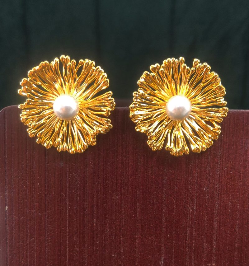 Golden White Flower Stud Earrings