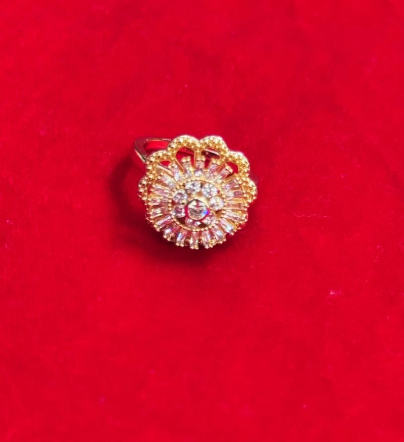 AD Golden Spin Flower Finger Ring - Image 3