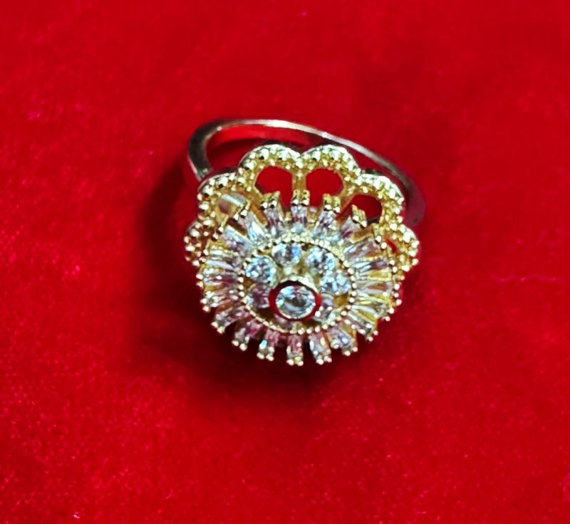 AD Golden Spin Flower Finger Ring - Image 4
