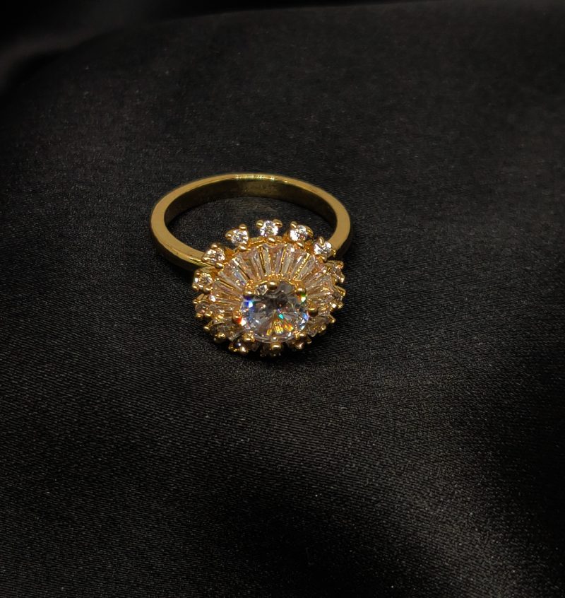 AD Golden Spin Solitaire Finger Ring - Image 4
