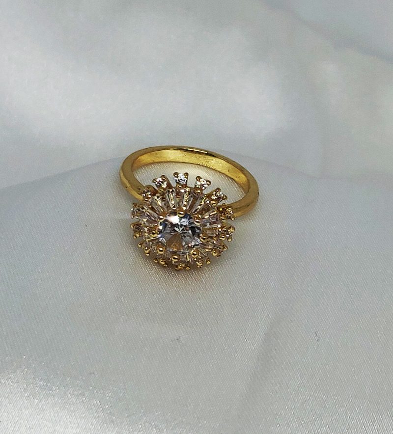 AD Golden Spin Solitaire Finger Ring - Image 2