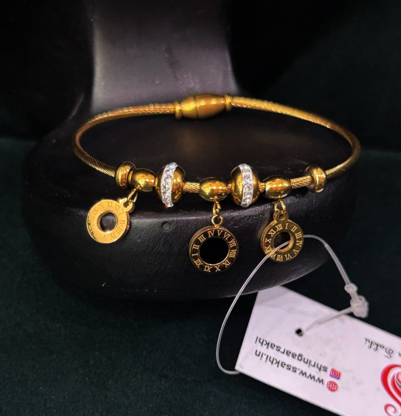 Golden Magnet Lock Charms Bracelet