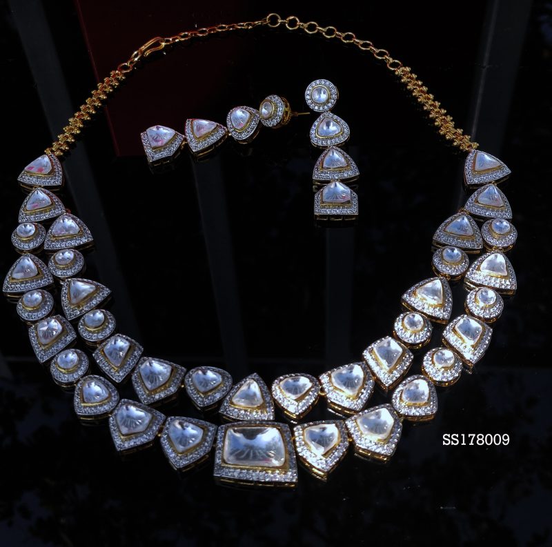 Silver Chandrika Pachi Kundan Necklace Set - Image 4
