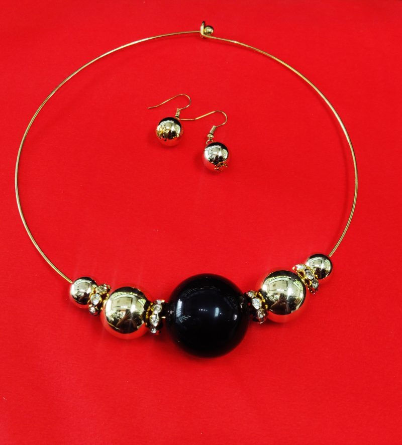 Golden Emily Hasli Style Choker Set - Image 2