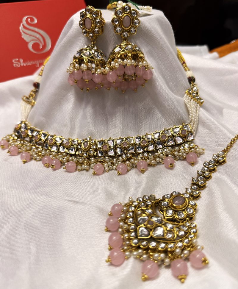 Baby Pink Golden Vanya Kundan Combo Set - Image 5