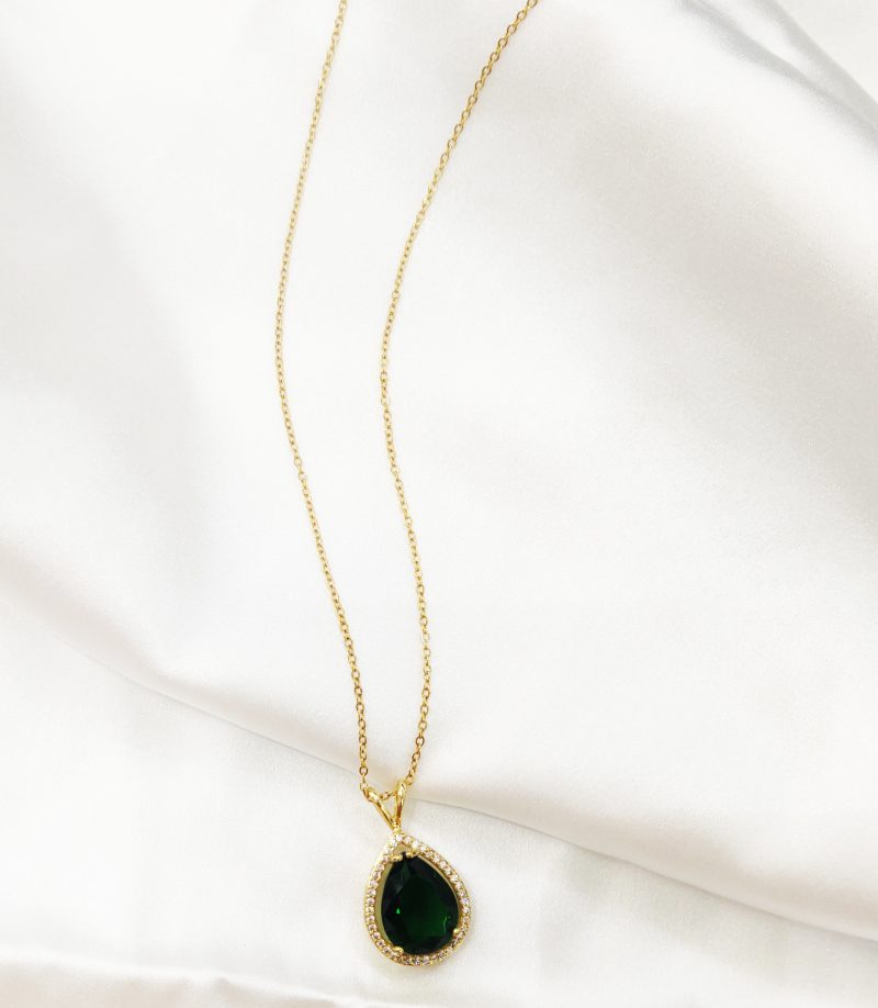 Emerald Green Pendant Chain - Image 3