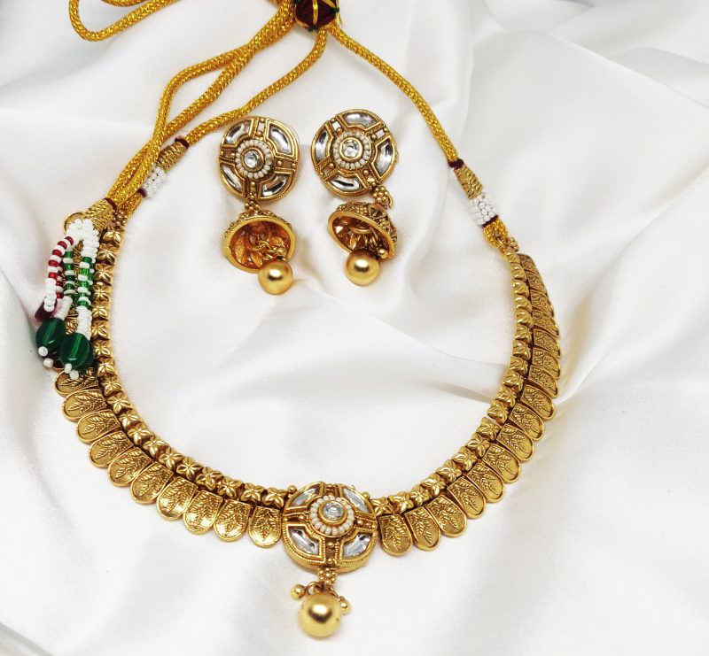 Golden Matte Finish Silver Stone Choker Set