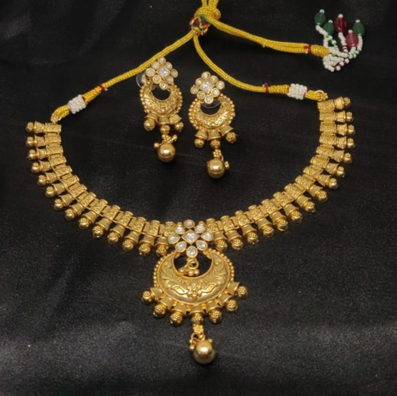 Golden Matte Finish Round Pendant Choker Set