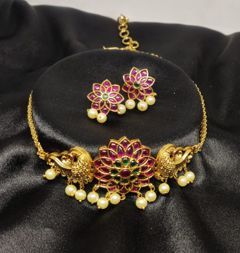 Ruby Golden Matte Finish Choker Set - Image 5