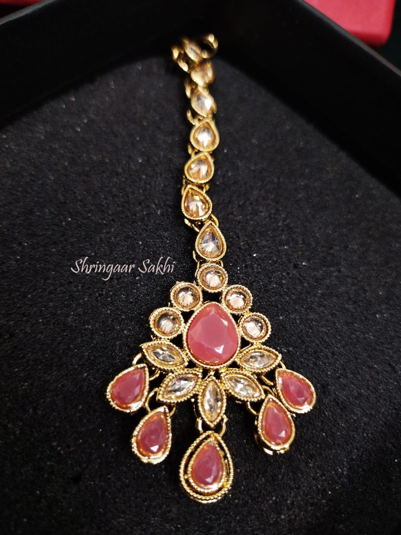 Pink Golden Prisha Kundan Maang Tikka