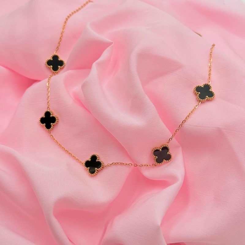 Black Flower Golden Chain
