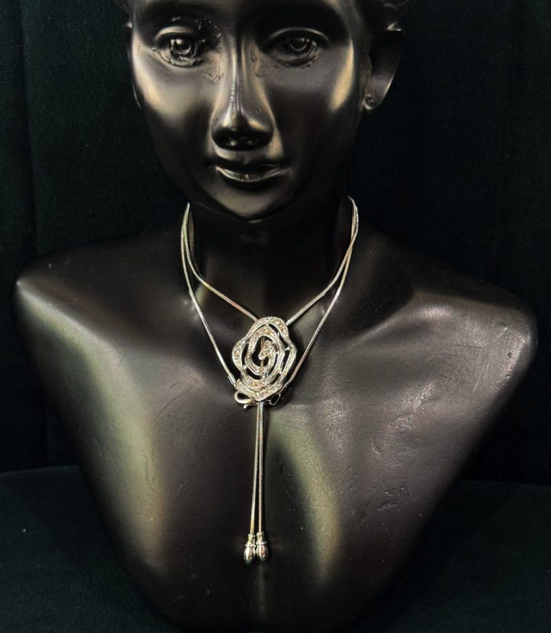 Shyn Silver Chain With Front Lock